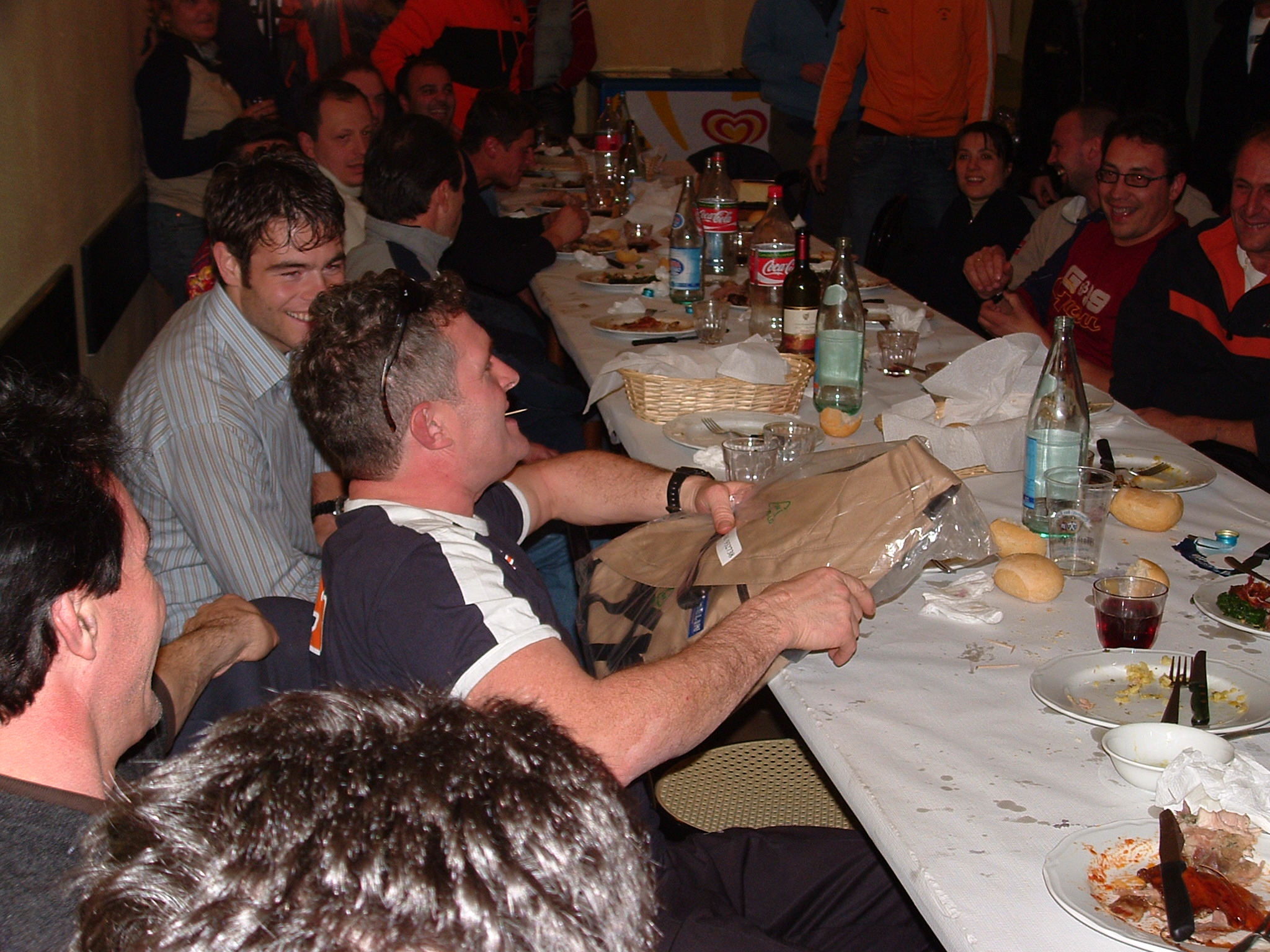 2004_1120_170030AA