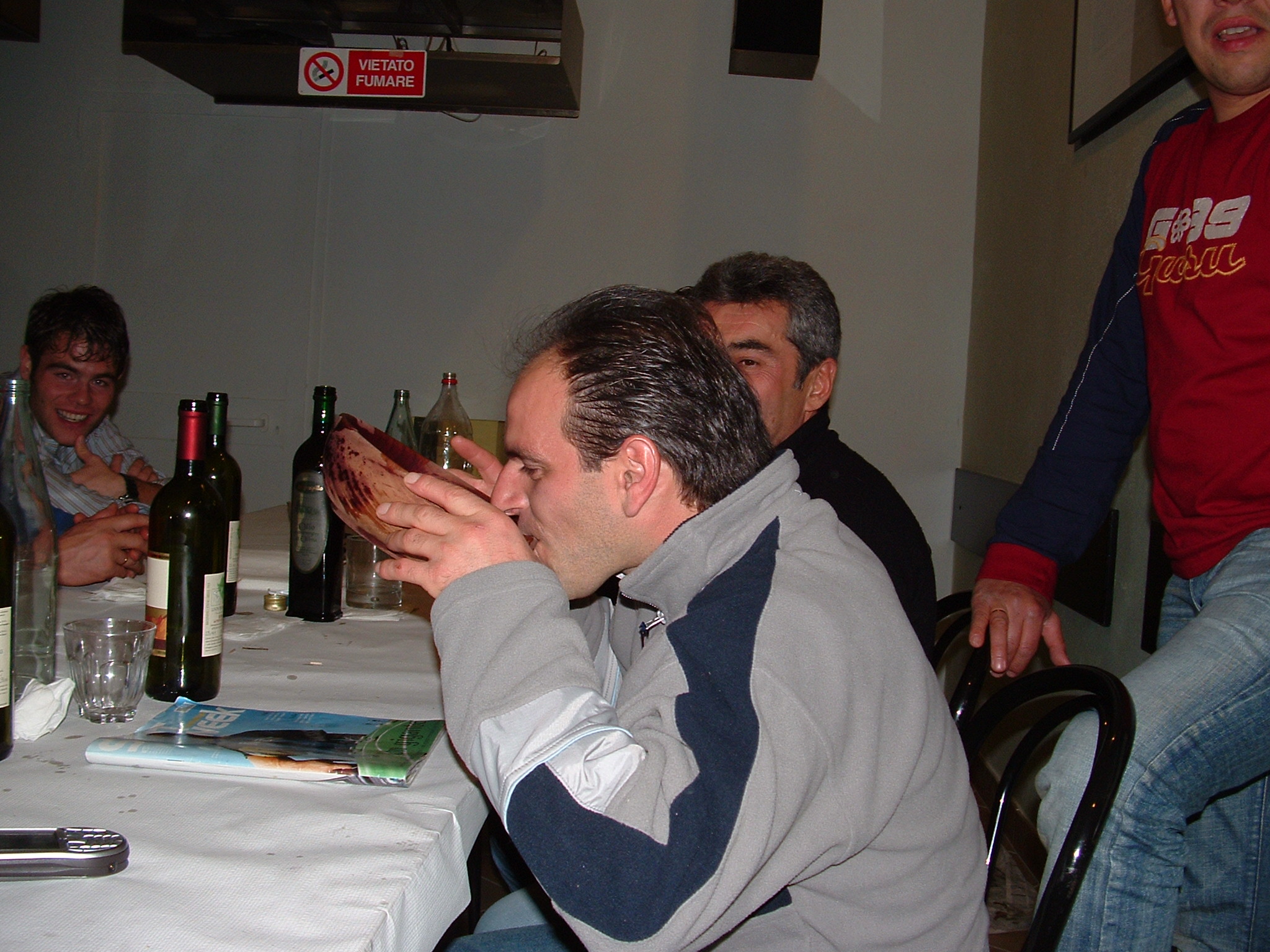2004_1120_220419AA