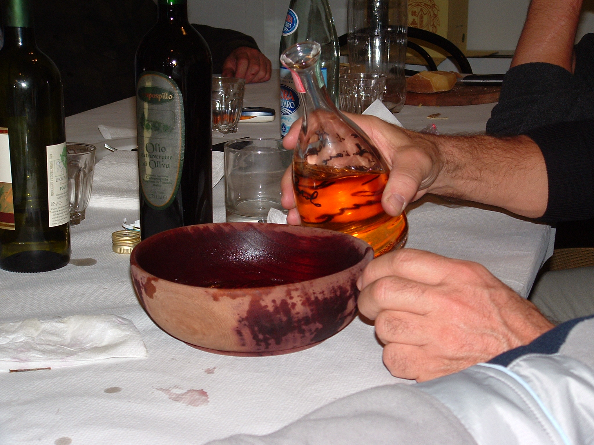 2004_1120_220934AA